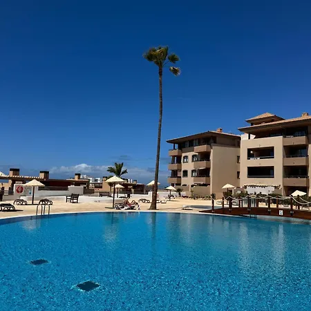 Family-friendly Oasis In With Panoramic Terrace & Private Parking In Tenerife Appartement