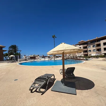 Appartement Family-friendly Oasis In With Panoramic Terrace & Private Parking In Tenerife