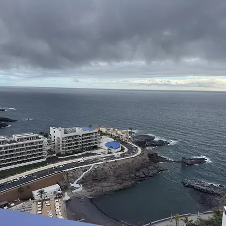 Apartmán Family-friendly Oasis In With Panoramic Terrace & Private Parking In Tenerife Playa Paraiso (Tenerife)