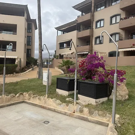 Family-friendly Oasis In With Panoramic Terrace & Private Parking In Tenerife Playa Paraiso (Tenerife)