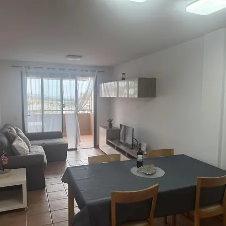 Family-friendly Oasis In With Panoramic Terrace & Private Parking In Tenerife Apartmán