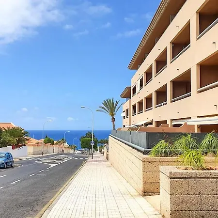Family-friendly Oasis In With Panoramic Terrace & Private Parking In Tenerife Playa Paraíso